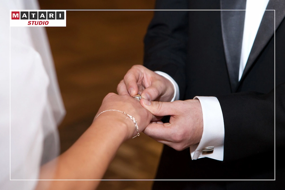 Fotografia ślubna z momentem błogosławieństwa